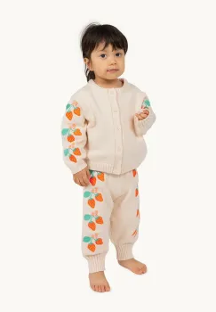 Tinycottons pantaloni de trening din bumbac pentru bebelusi STRAWBERRIES BABY KNITTED PANT culoarea bej, cu imprimeu, SS25-303 imagine