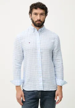 Tommy Hilfiger camasa barbateasca din in imagine