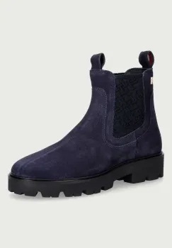 Tommy Hilfiger  ghete scurte pentru femei din piele intoarsa TH MONOGRAM SUEDE CHELSEA BOOT imagine
