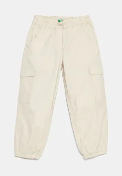 United Colors of Benetton pantaloni copii culoarea bej, neted, 4L2VGF028 imagine