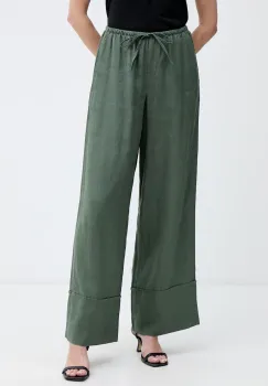 United Colors of Benetton pantaloni pentru femei, din in imagine