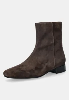 Vagabond Shoemakers cizme din piele intoarsa MONA culoarea maro, cu toc plat, 5955-040-29 imagine