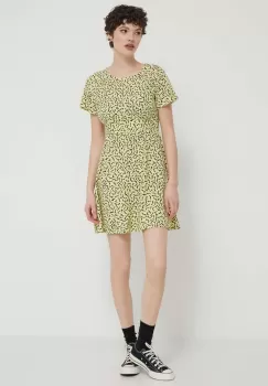 Volcom rochie culoarea galben, mini, evazati imagine