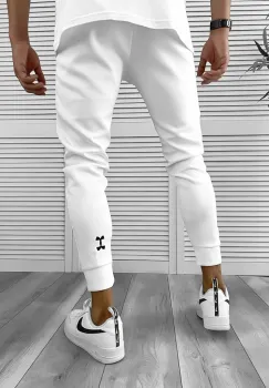 Pantaloni de trening albi  silon  conici  cu mic defect DEF747 D3-5.4 imagine