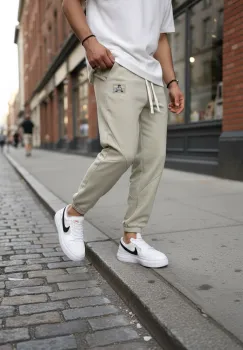 Pantaloni de trening crem conici GG107 imagine