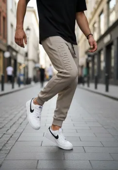 Pantaloni de trening cremconici GG23 imagine