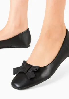 Balerini dama Kiprolos Negri imagine
