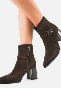 Botine dama Areha Maro imagine
