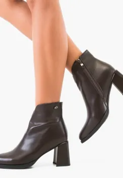 Botine dama Myah Maro imagine