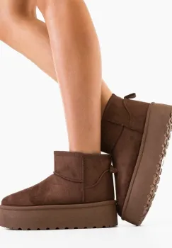 Cizme tip Ug Dora Maro imagine