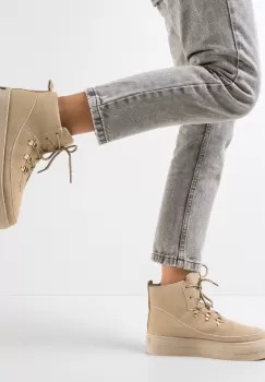 Ghete dama Tara Bej imagine