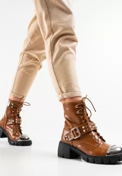 Ghete Darragh Camel imagine