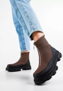 Ghete Isadora Maro imagine