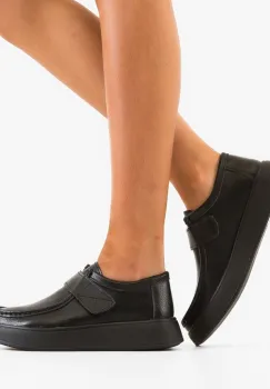 Pantofi Casual Lina Negri imagine