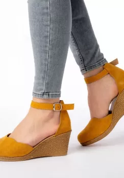 Pantofi piele velur 020 galben imagine