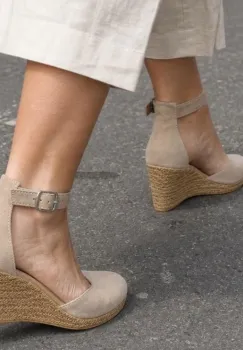 Pantofi cu Toc imagine