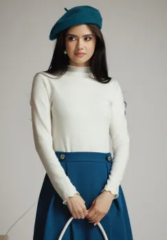 Bluza casual din viscoza alba cu guler incretit imagine