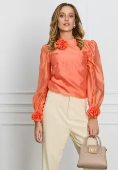 Bluza DY Fashion roz somon cu trandafir la guler si maneci imagine