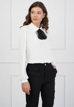 Bluza Moze alba cu funda la guler imagine
