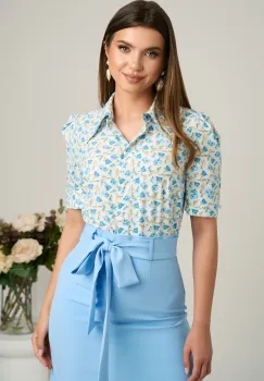 Camasa DY Fashion alba cu flori bleu din voal si maneci scurte imagine