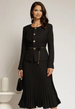 Compleu negru format din fusta plisata si sacou cu lantisor decorativ imagine