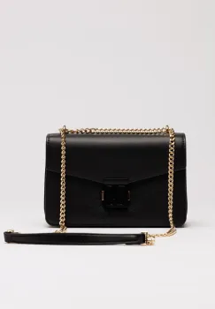 Geanta mica neagra din piele ecologica cu lant auriu imagine