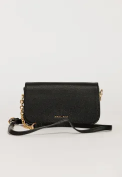 Geanta neagra mica cu design elegant si inchidere cu clapeta imagine