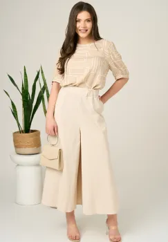 Pantaloni bej lejeri tip fusta din viscoza cu elastic in talie imagine
