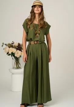 Pantaloni kaki din viscoza evazati cu pliuri si curea in talie imagine