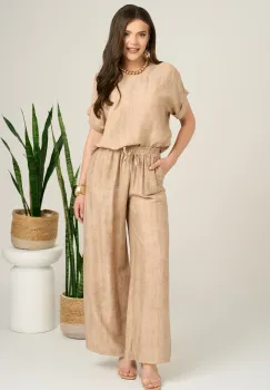 Pantaloni maro din viscoza cu croi lejer si elastic in talie. imagine