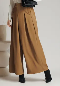 Pantaloni office din crep maro camel evazati cu pliuri imagine