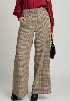 Pantaloni office din stofa bej cu carouri rosii imagine