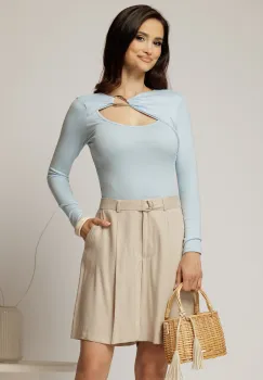 Pantaloni scurti bej din tencel cu cordon in talie imagine