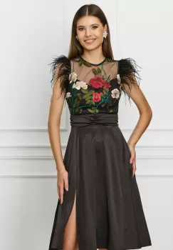 Rochie DY Fashion neagra cu broderie la bust si pene la umeri imagine