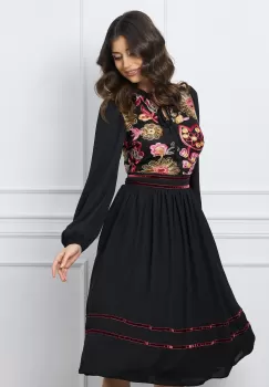 Rochie Dy Fashion neagra din voal cu broderie florala roz la bust imagine