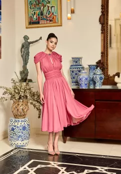 Rochie DY Fashion roz din voal cu accesoriu imagine