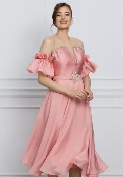 Rochie Izabela roz cu strasuri la bust si curea in talie imagine