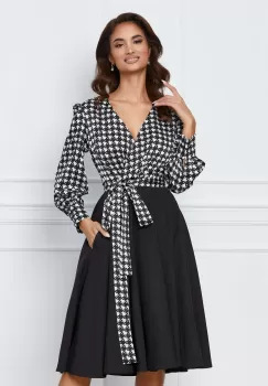 Rochie MBG neagra cu imprimeu picior de cocos alb la bust imagine