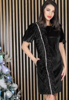Rochie MBG neagra din catifea cu pene imagine