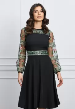 Rochie Moze neagra cu broderie verde imagine