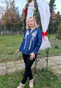 Bluza cu broderie din denim Zina imagine