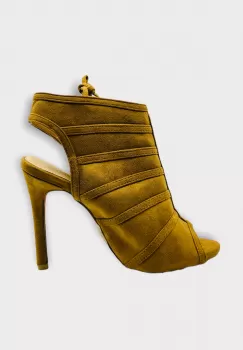 Botine din catifea imagine