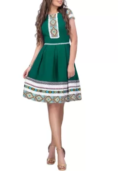 Rochie stilizata cu motive traditionale Madi 7 imagine