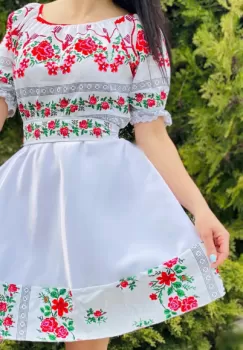 Rochie stilizata cu motive traditionale Magduta 3 imagine