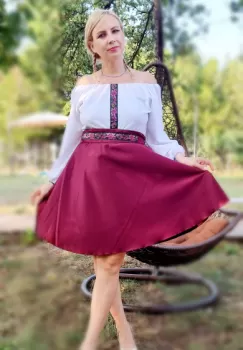 Rochie stilizata cu motive traditionale Margareta 3 imagine