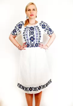 Rochie Traditionala Lorelei cu cordon 2 imagine