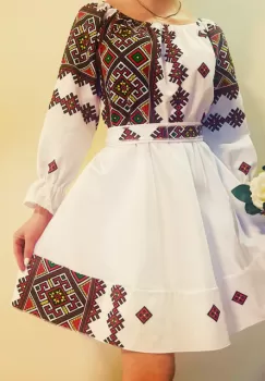 Rochie Traditionala stilizata cu Laura 10 imagine