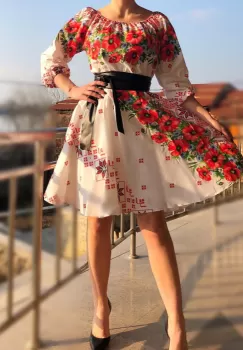 Rochie Traditionala stilizata cu maci imagine