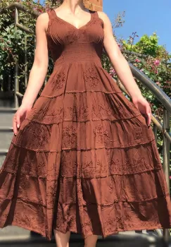 Rochie Vaporoasa Brandusa 7 imagine