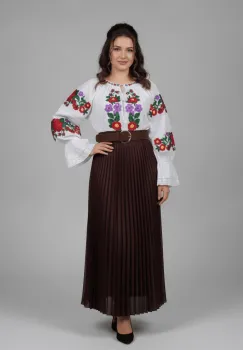 Set traditional format din ie traditionala, fusta plisata si curea 173 imagine
